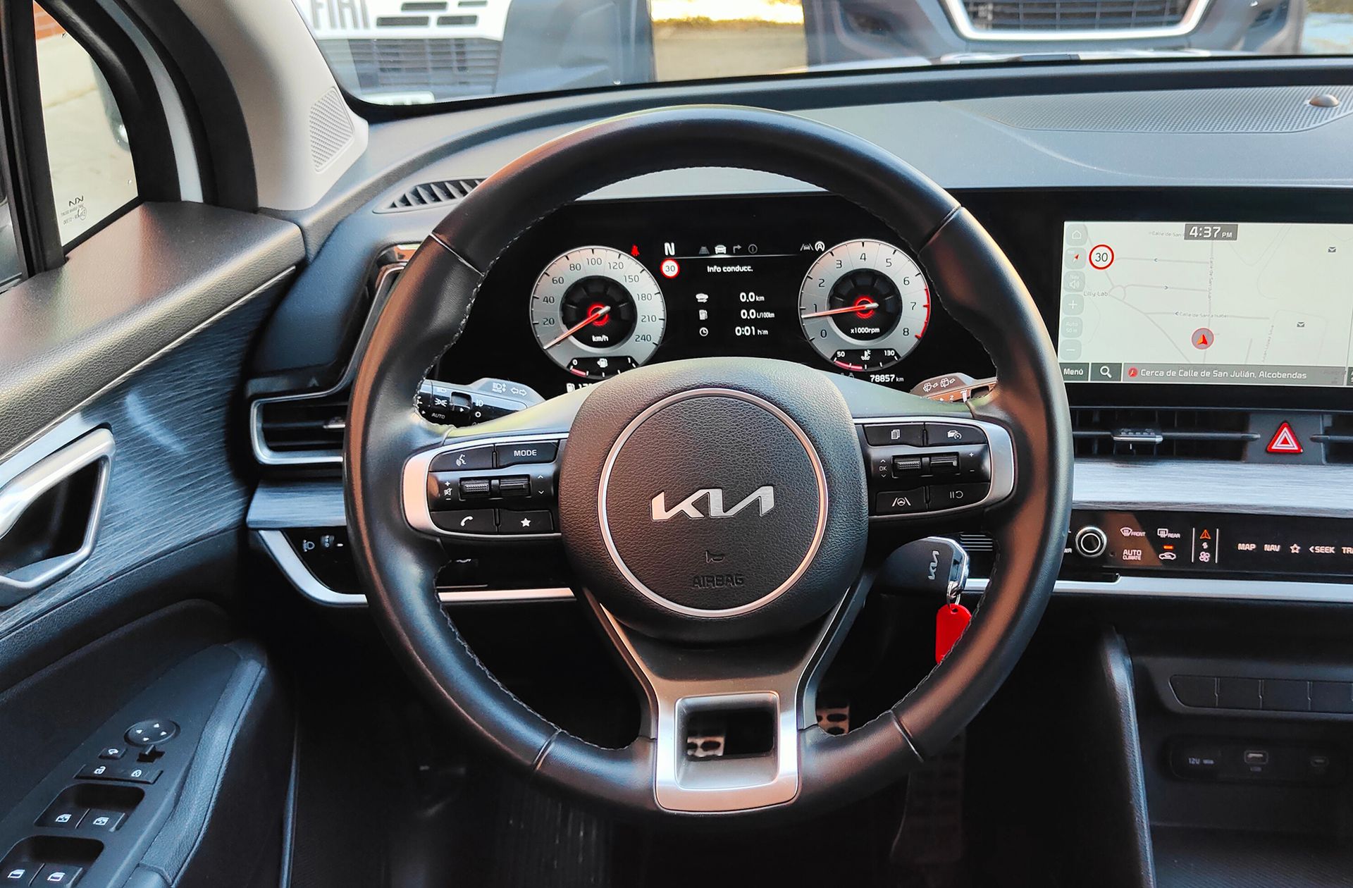Kia Sportage 1.6 T-GDi MHEV Drive 4x2 - foto 26