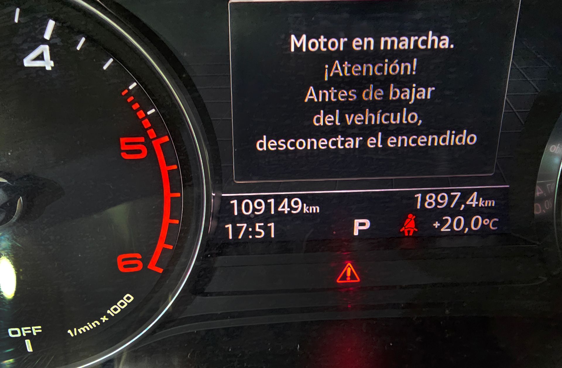 Audi A4 2.0 TDI S tronic - foto 9