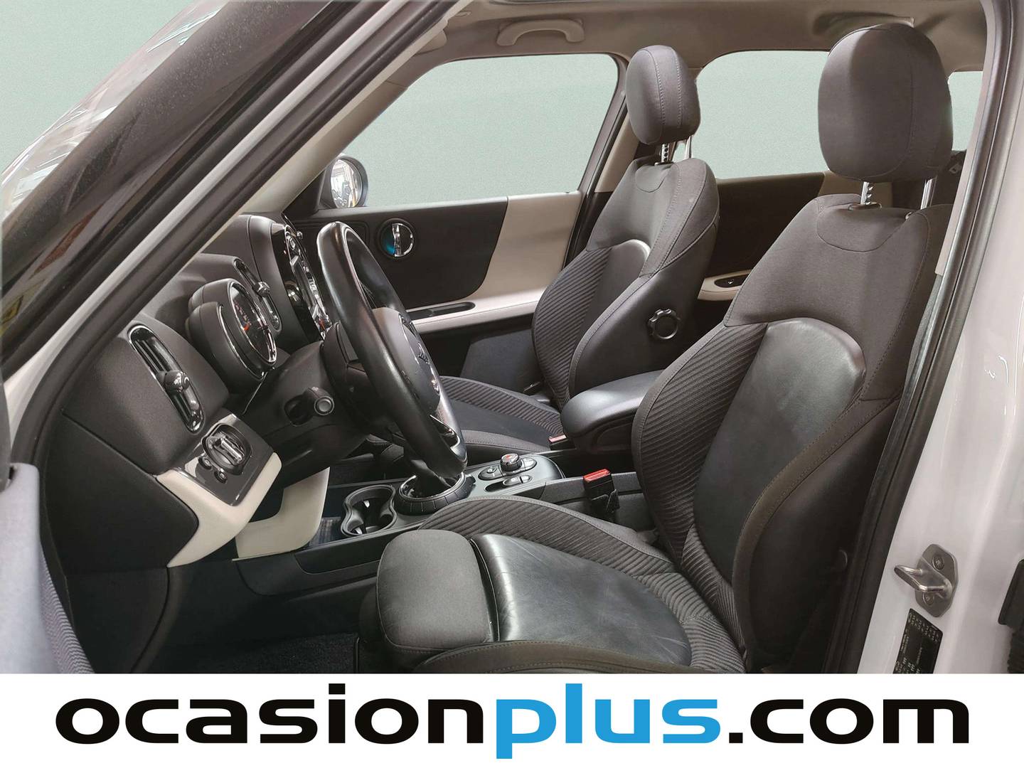 Foto asientos delanteros Mini Countryman Mini MINI Countryman Cooper D (150 CV)