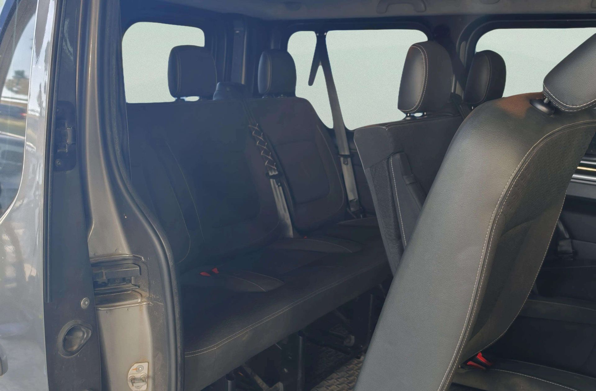 Opel Vivaro Combi 1.6 CDTI L1 2.7t - foto 11