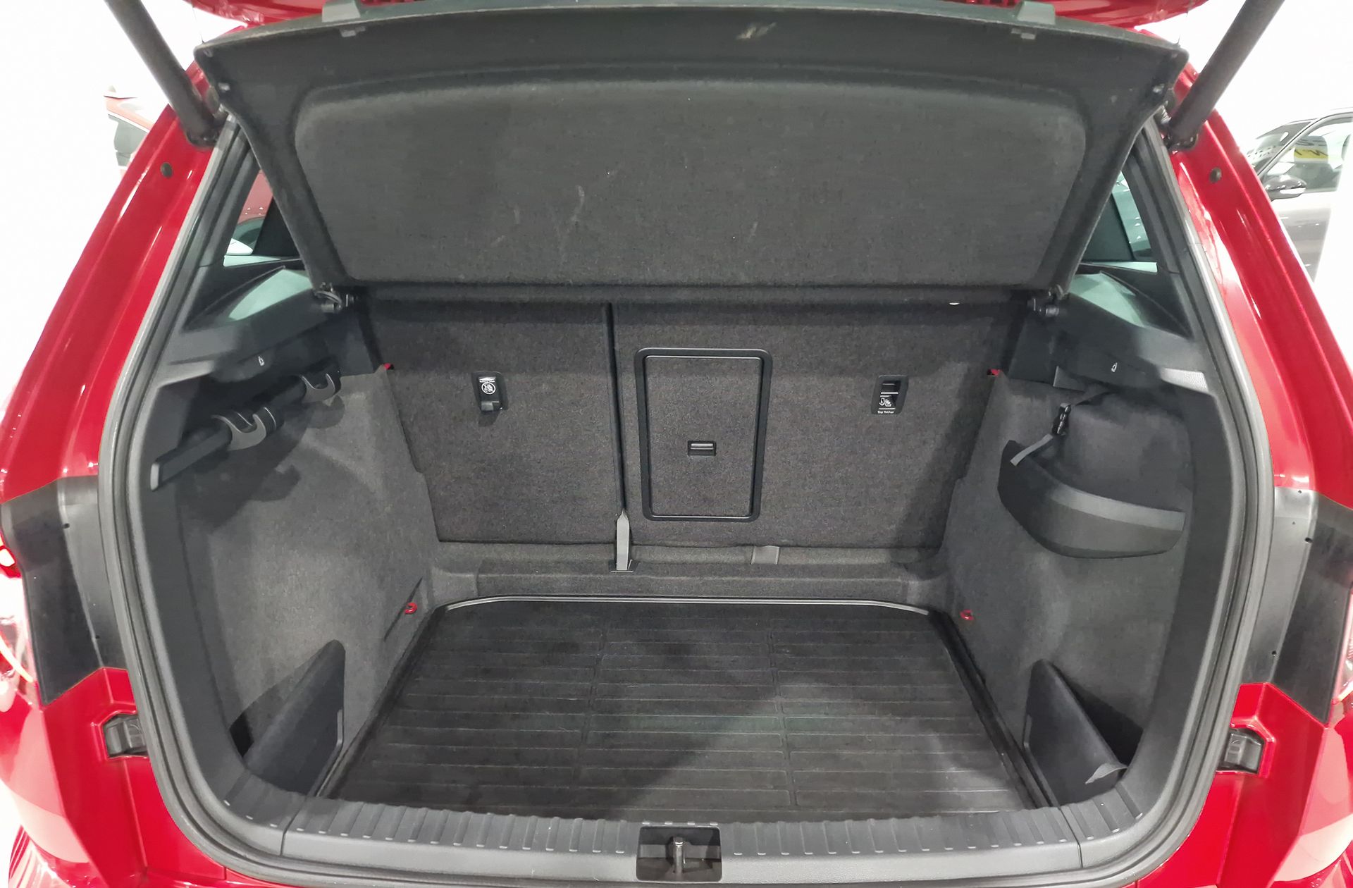 Škoda Karoq 1.5 TSI ACT Sportline DSG - foto 17