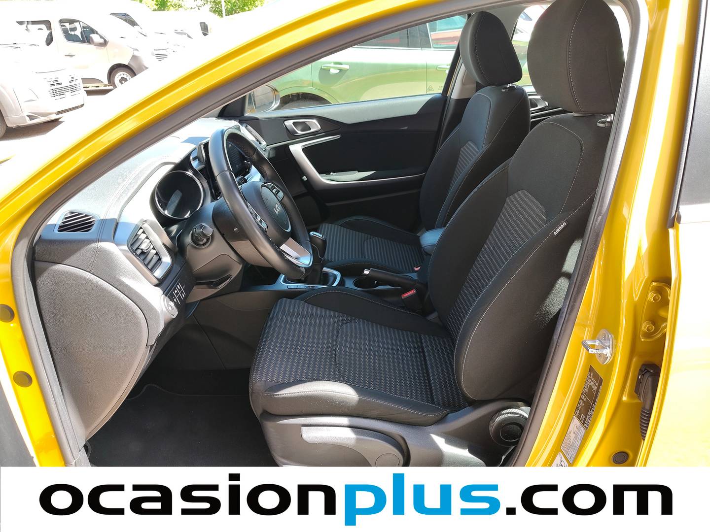Foto asientos delanteros KIA XCeed KIA XCeed 1.5 MHEV iMT Drive (160 CV)
