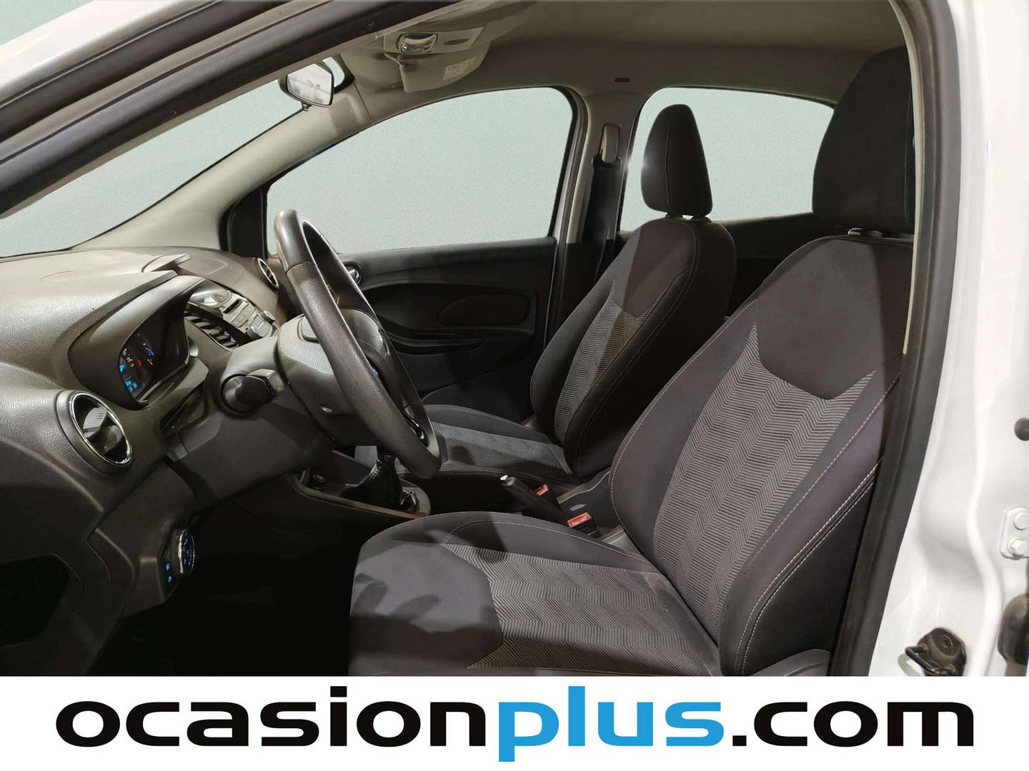Foto asientos delanteros Ford Ka+ Ford Ka+ 1.2 Ti-VCT White&Black Edition (85 CV)
