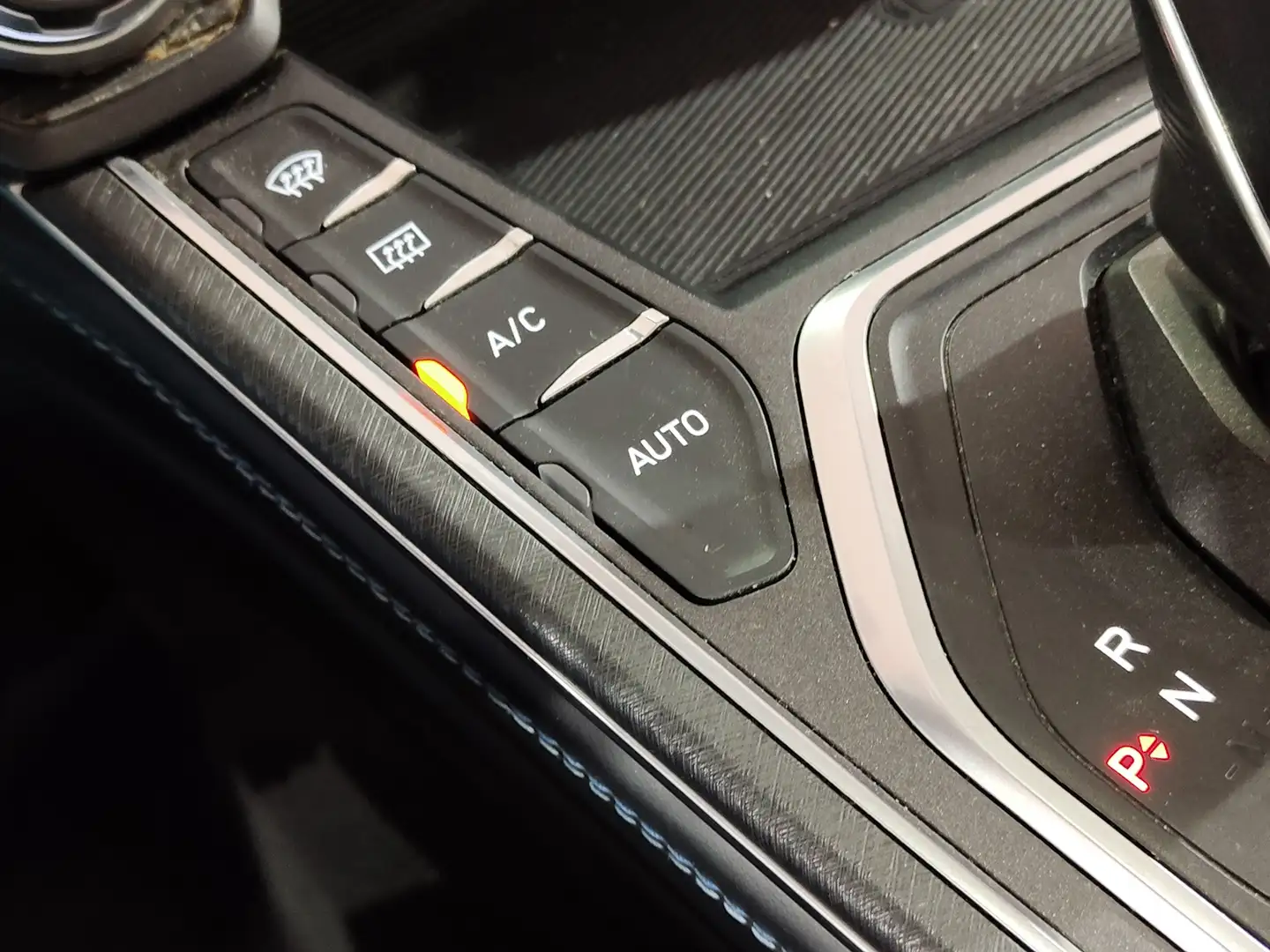 Foto Lynk & Co 01 Lynk & Co 01 1.5 HEV (197 CV)