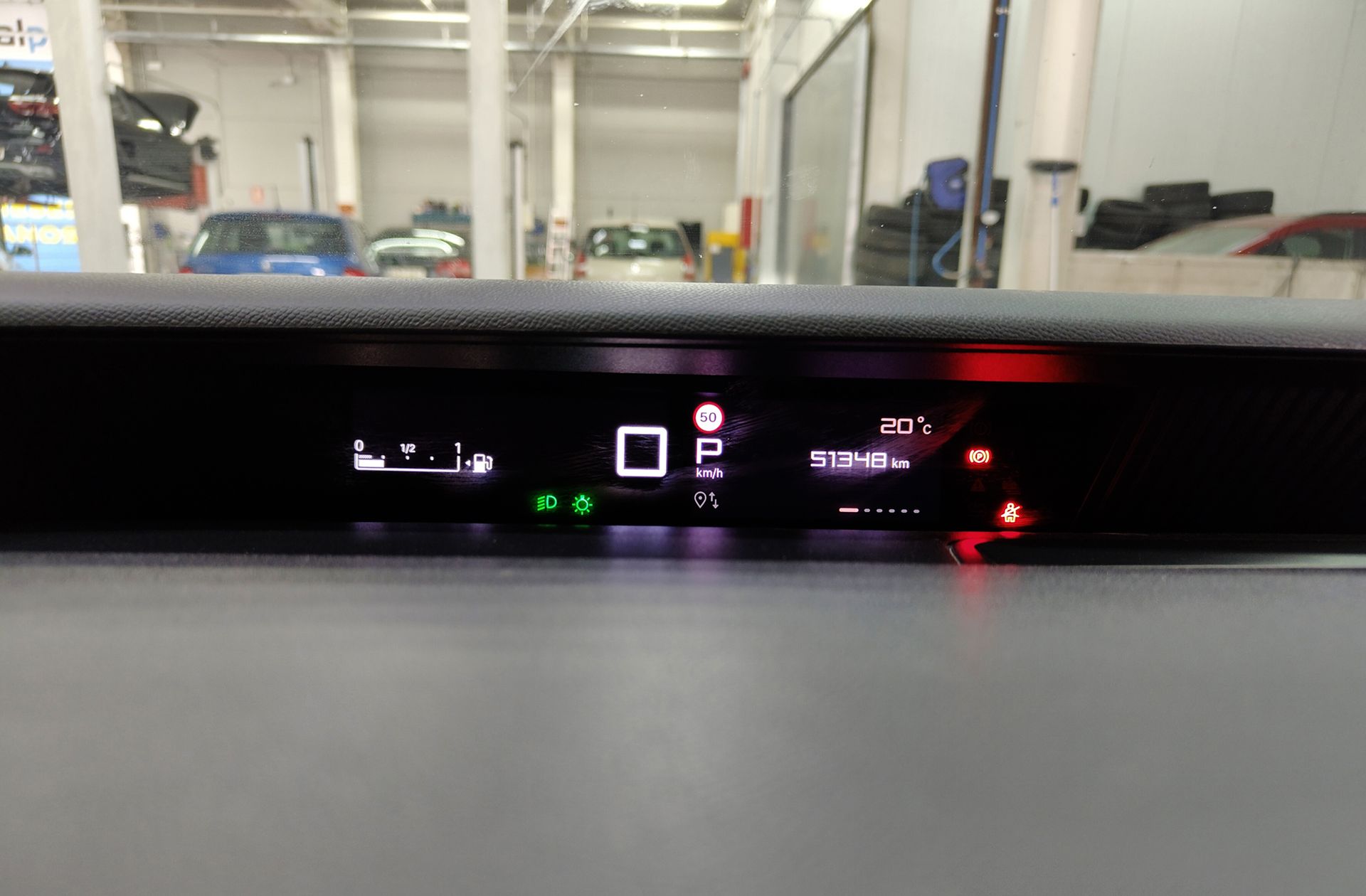 Citroën C3 Aircross Hybrid 145 Plus e-DCS6 - foto 22