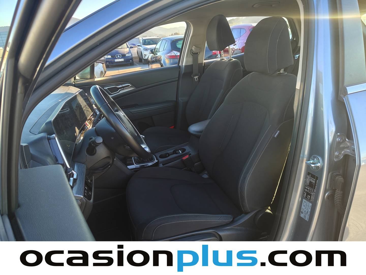 Foto KIA Sportage Kia Sportage 1.6 CRDi MHEV Business 4x2 (136 CV)