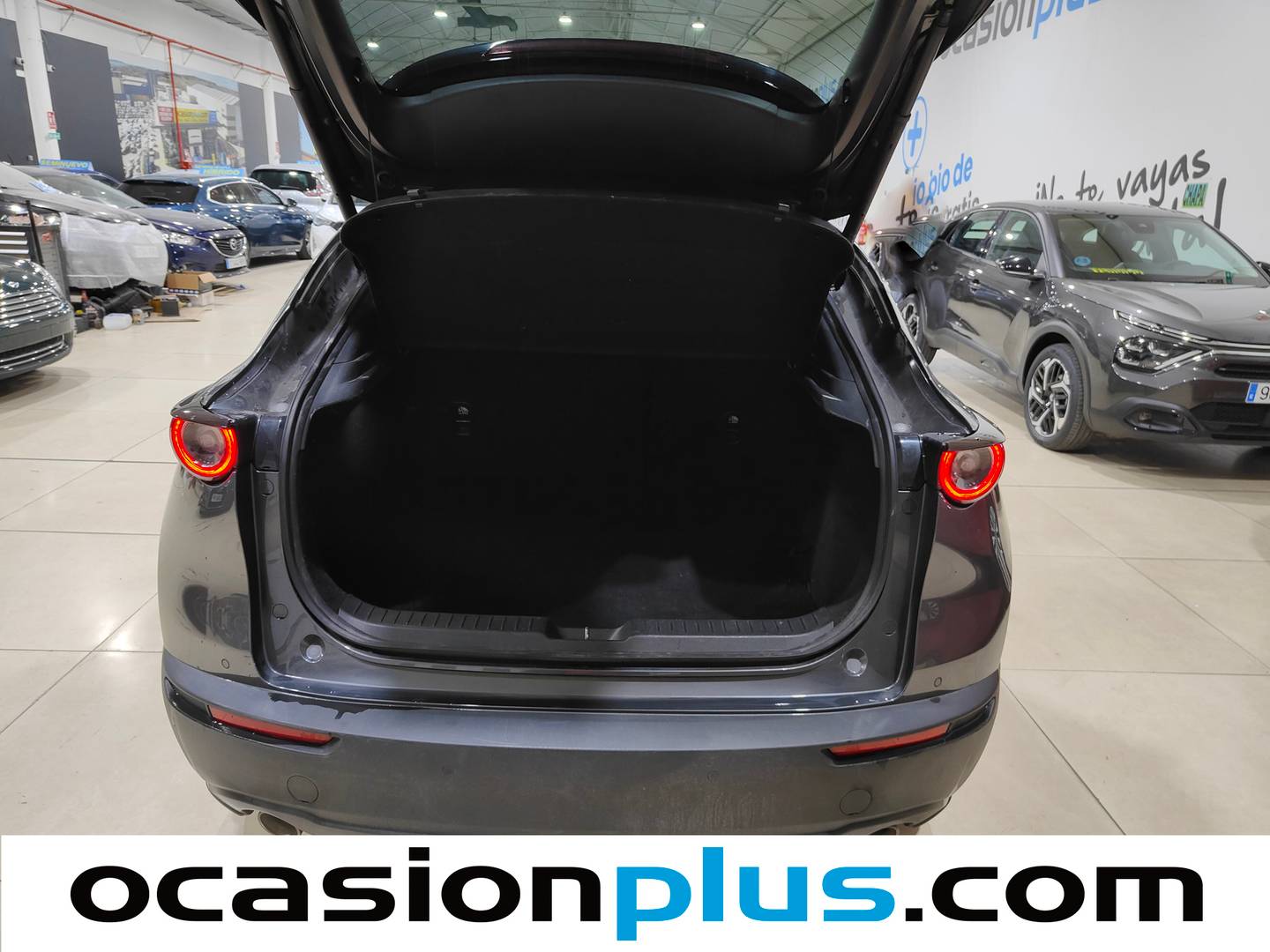 Foto Mazda CX-30 Mazda CX-30 2.0 Skyactiv-X Zenith White Safety 2WD (180 CV)