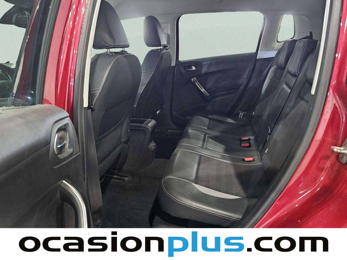 Foto asientos traseros Peugeot 2008 Peugeot 2008 PureTech 110 S&S Allure EAT6 (110 CV)