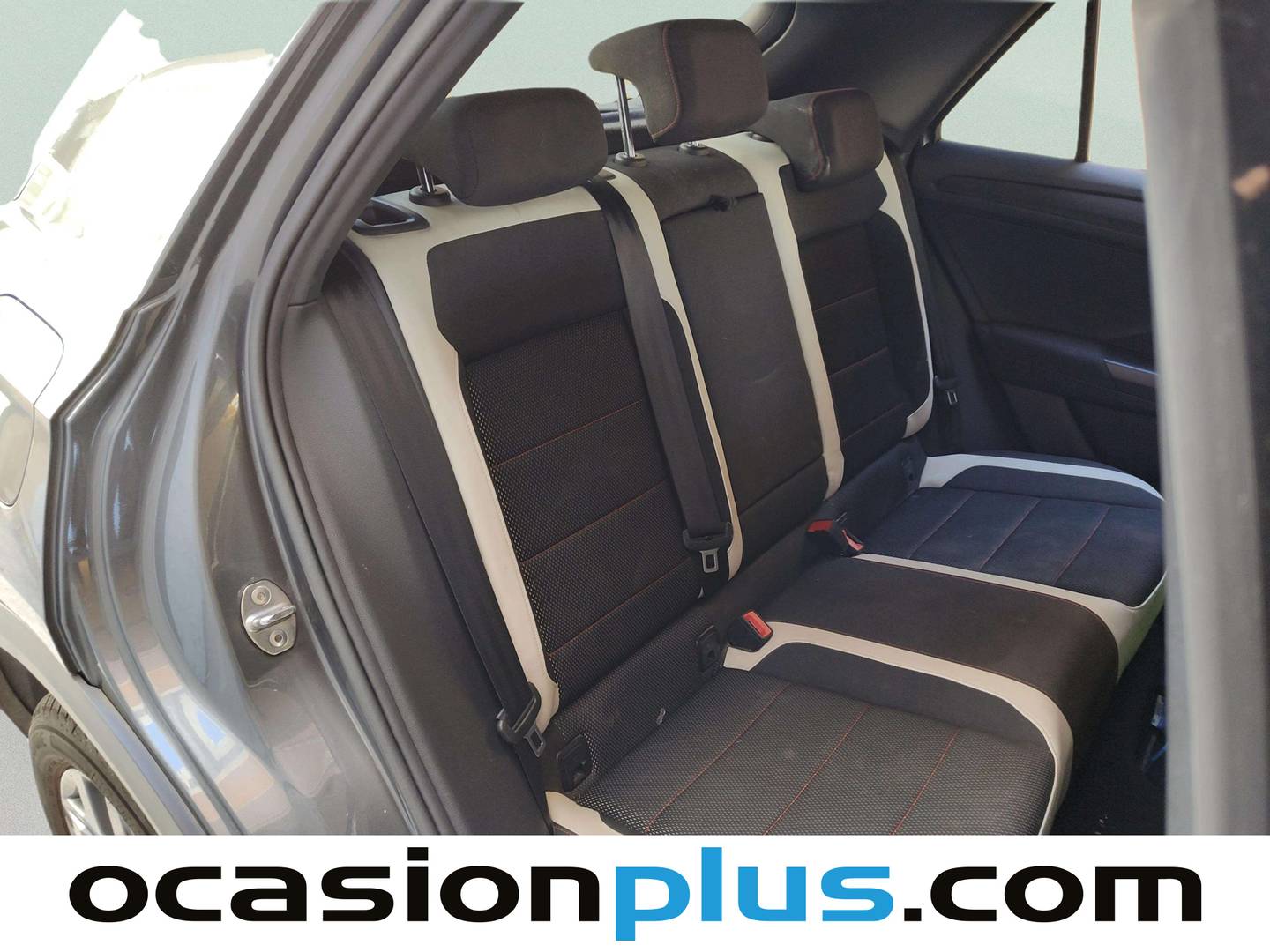 Foto Volkswagen T-Roc Volkswagen T-Roc Sport 1.6 TDI (115 CV)