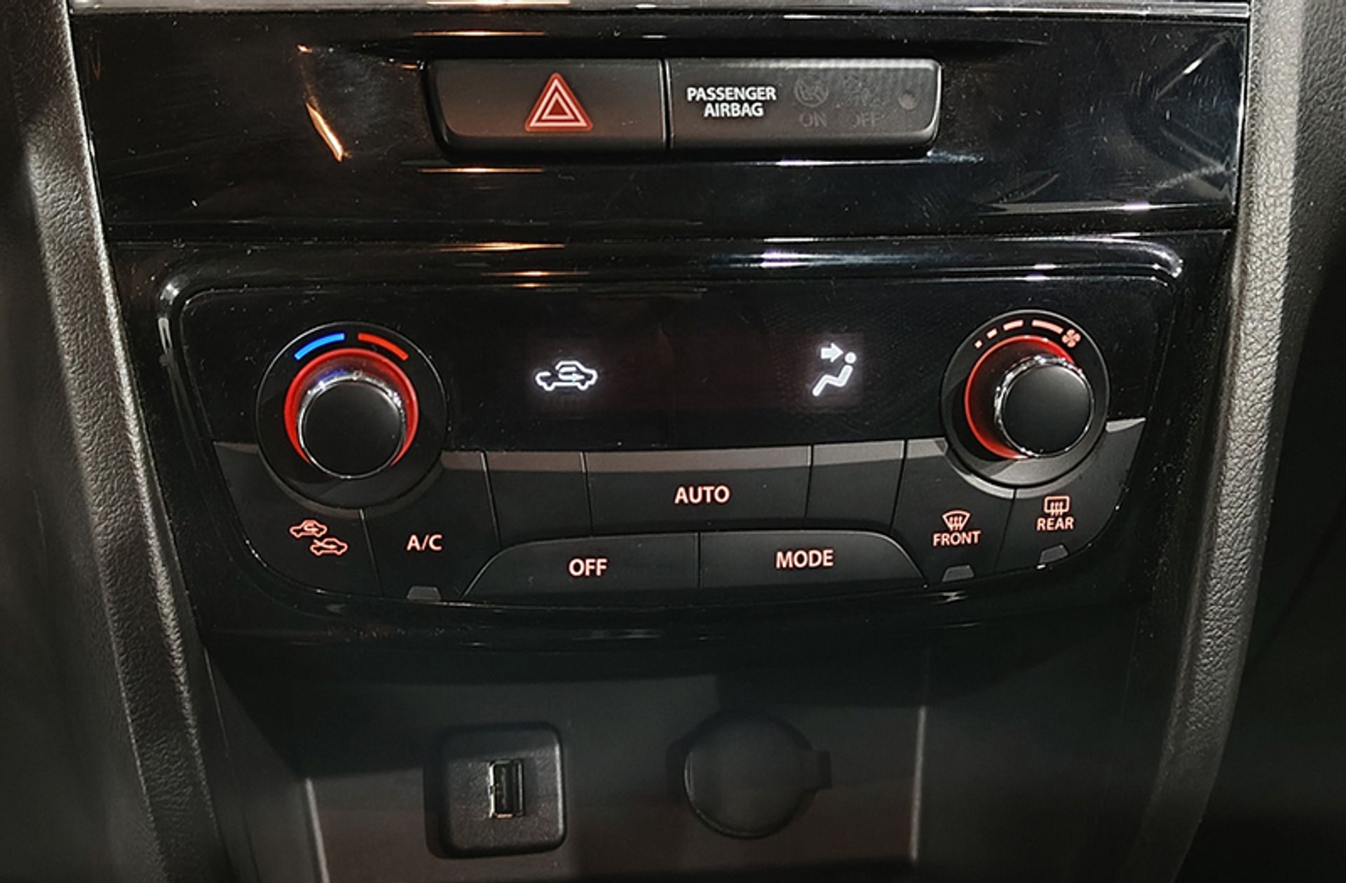 Suzuki Vitara 1.4 Turbo Mild Hybrid GLE - foto 27
