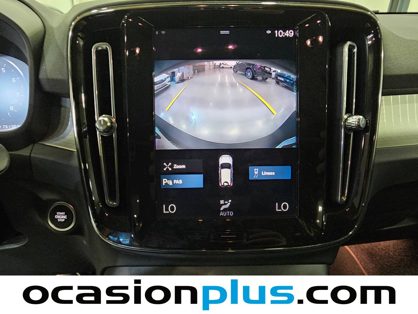 Foto Volvo XC40 Volvo XC40 B3 G Momentum Pro Auto (163 CV)