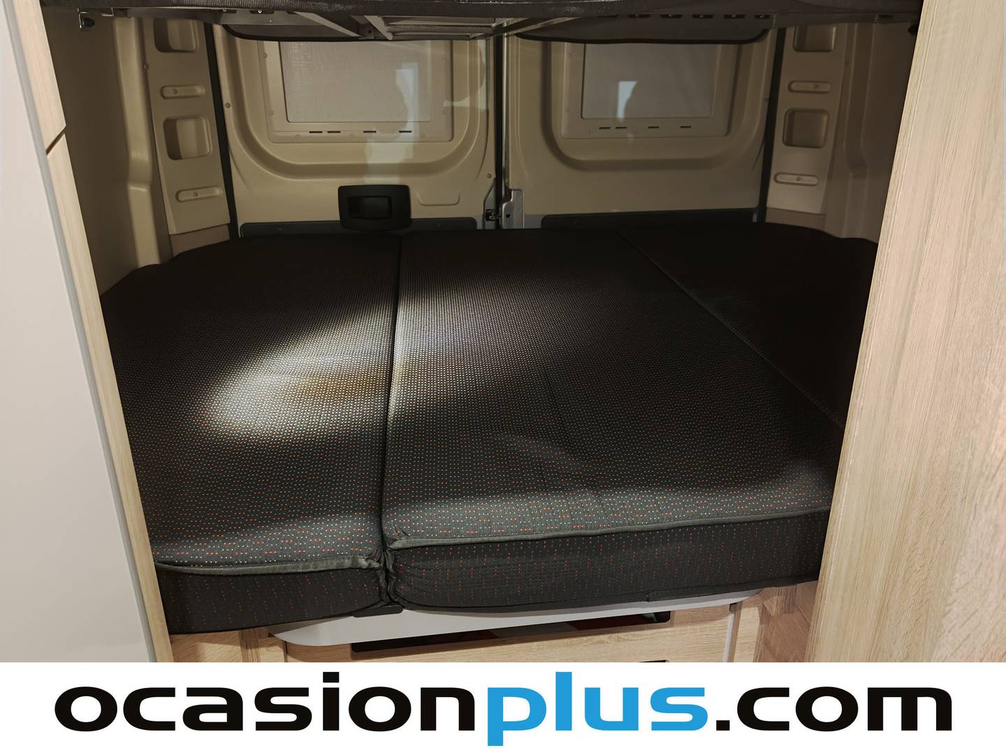 Foto Clever Vans Celebration 600 Clever Vans Celebration 600 Celebration 600 2.0 D  (163 CV) 4 Plazas CAMPERIZADA