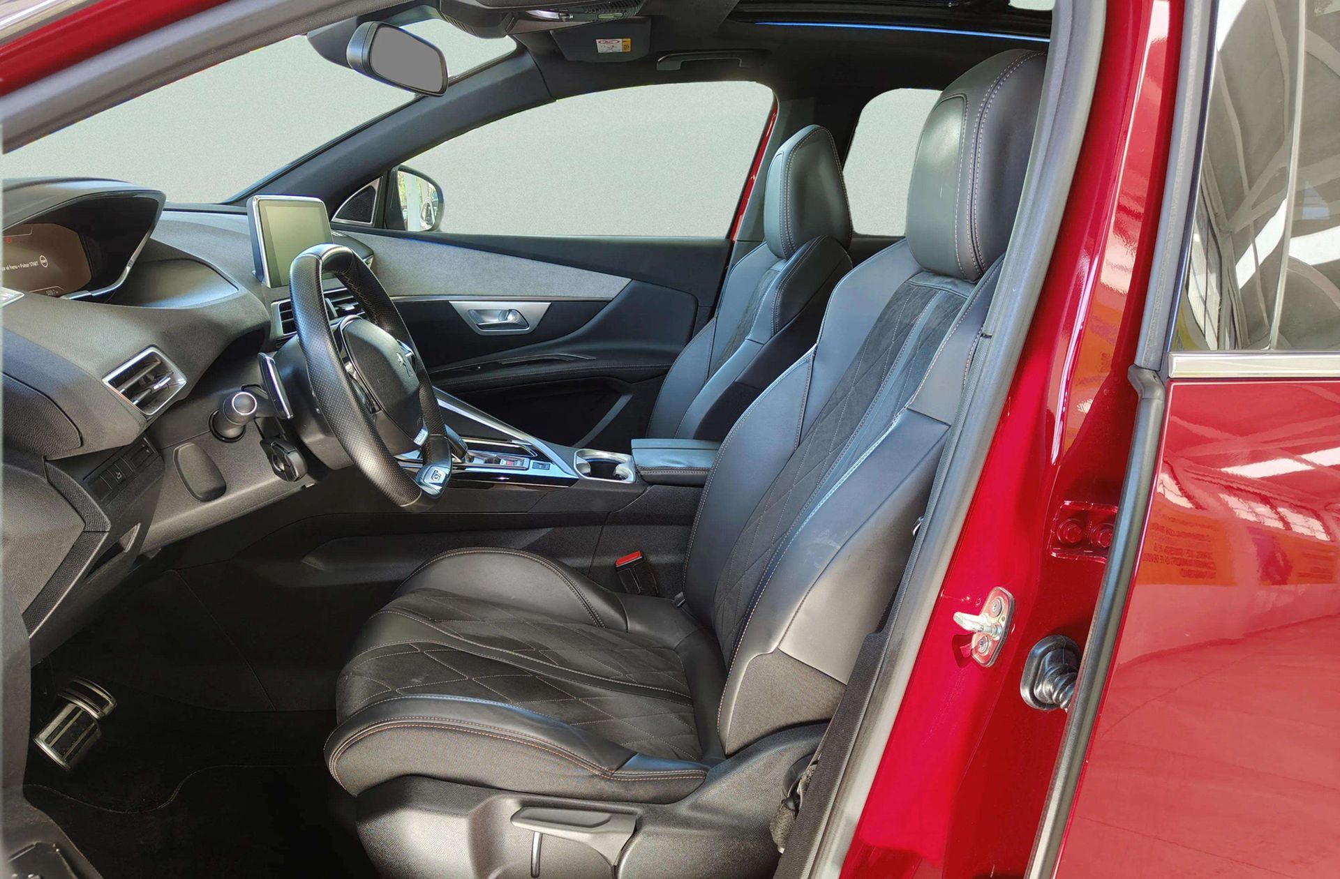 Peugeot 3008 BlueHDi 180 GT EAT6 - foto 15