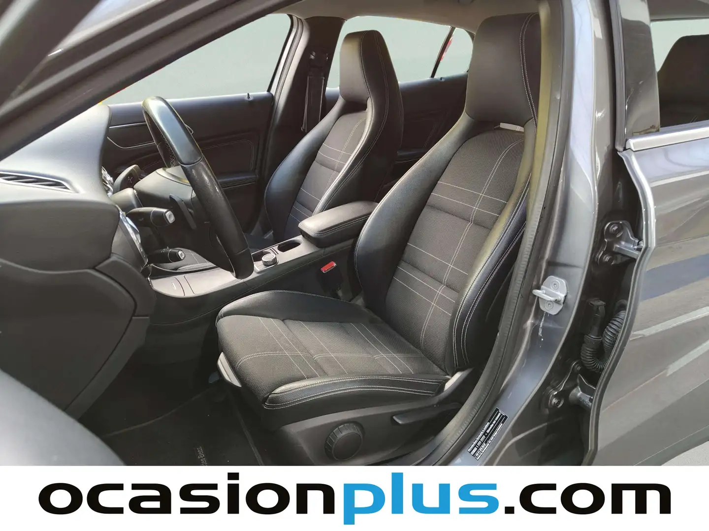 Foto Mercedes GLA Mercedes-Benz GLA GLA 200 d Urban (136 CV)