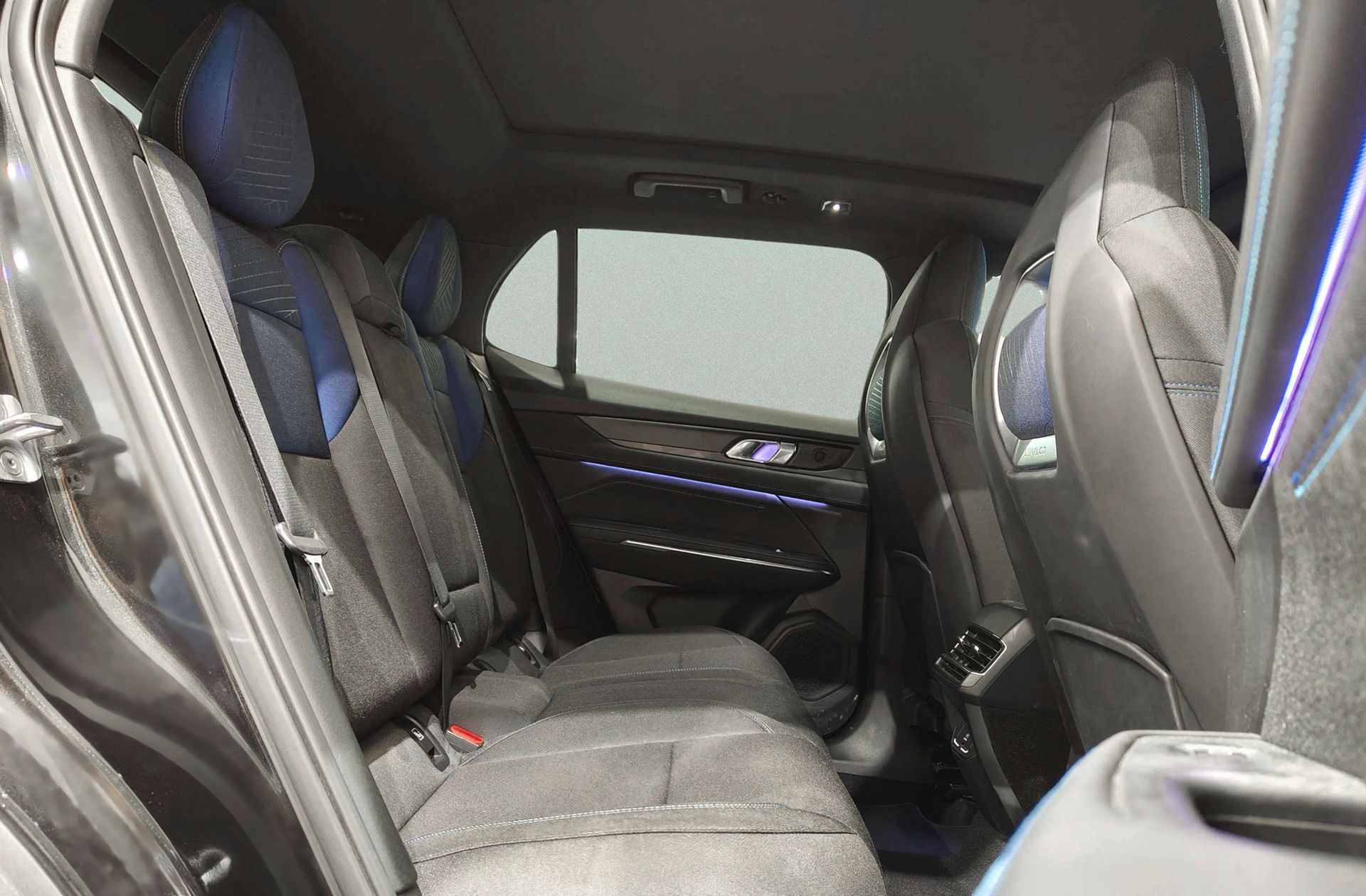 Lynk & Co 01 1.5 PHEV - foto 23