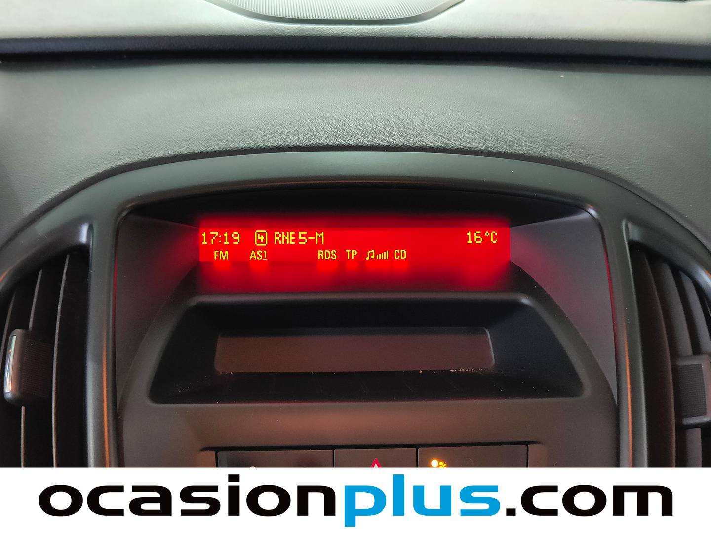 Extras y acabados del Opel Astra Opel Astra 1.4 Essentia (100 CV)