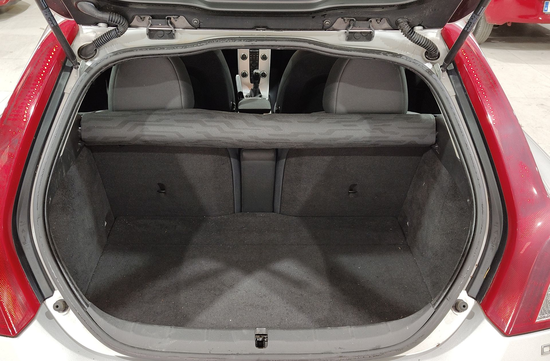 Volvo C30 1.6 Drive Kinetic - foto 14