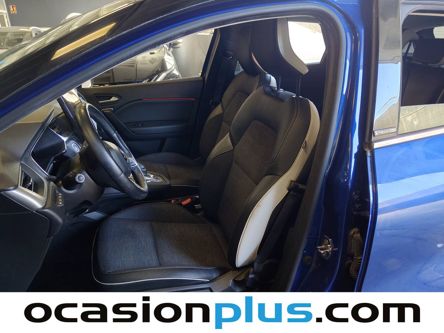 Foto asientos delanteros Renault Captur Renault Captur Zen E-TECH Híbrido enchufable (160 CV)