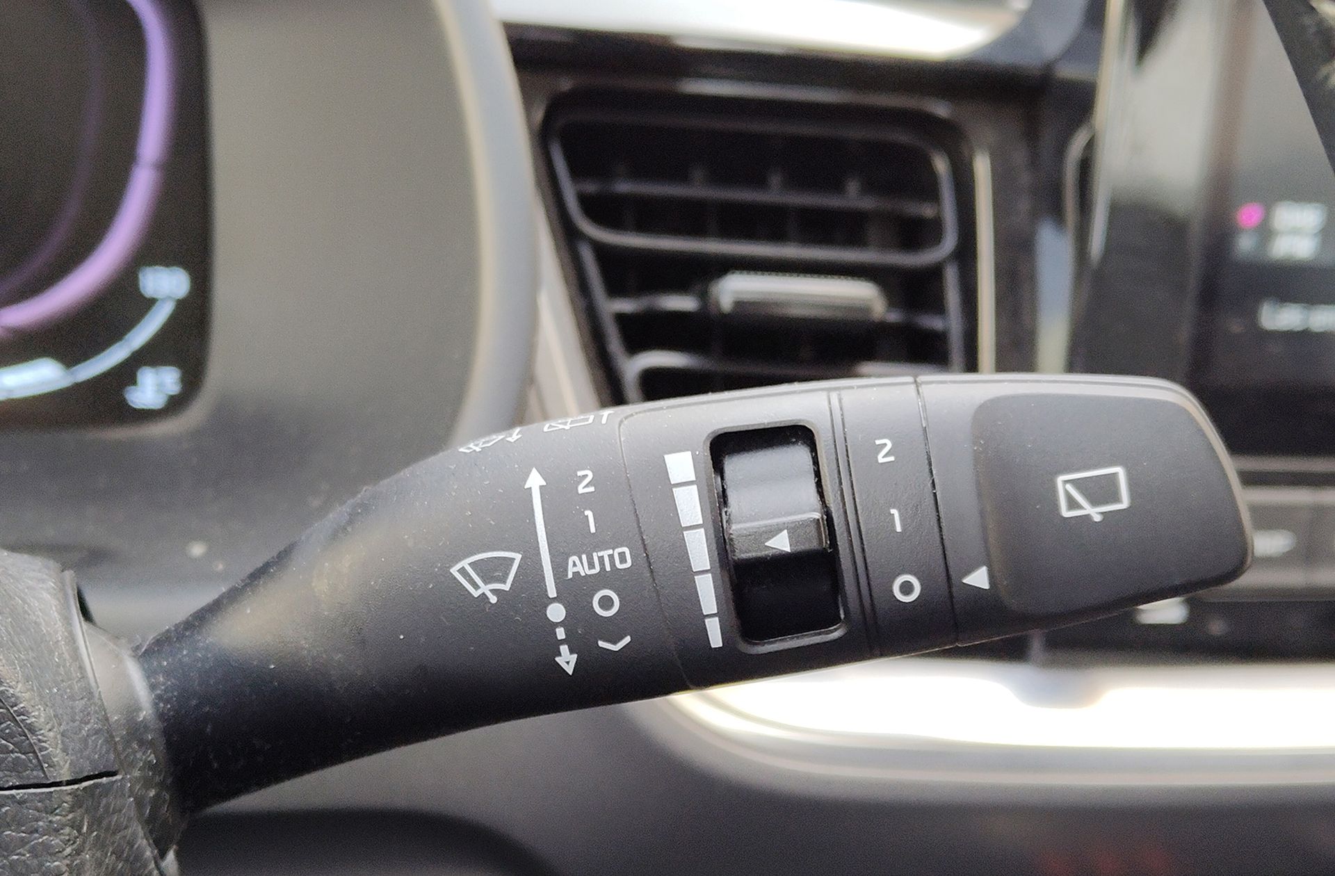 Kia Stonic 1.0 T-GDi Drive DCT - foto 25