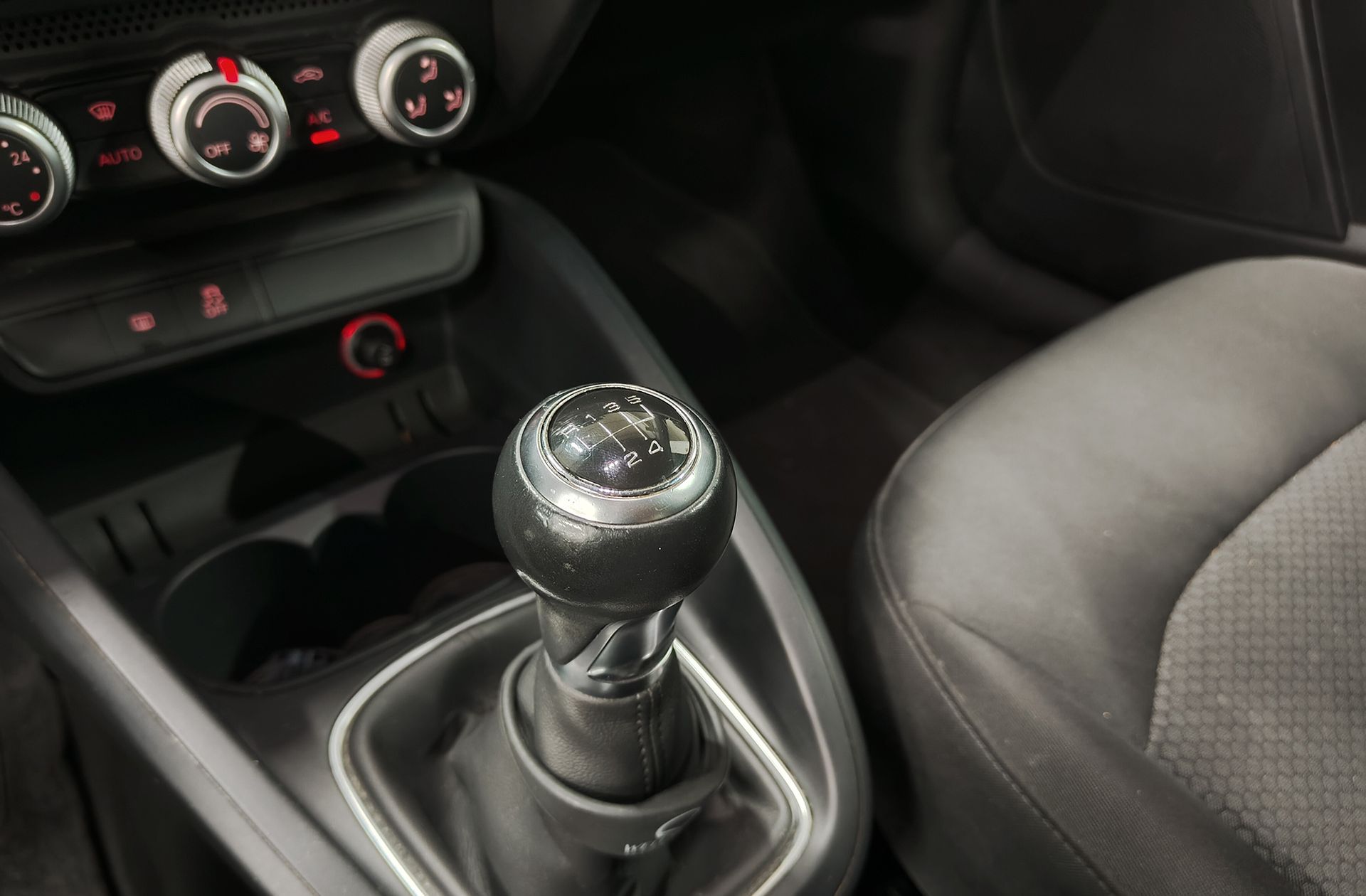 Audi A1 Sportback Adrenalin 1.6 TDI Pack S-line - foto 6