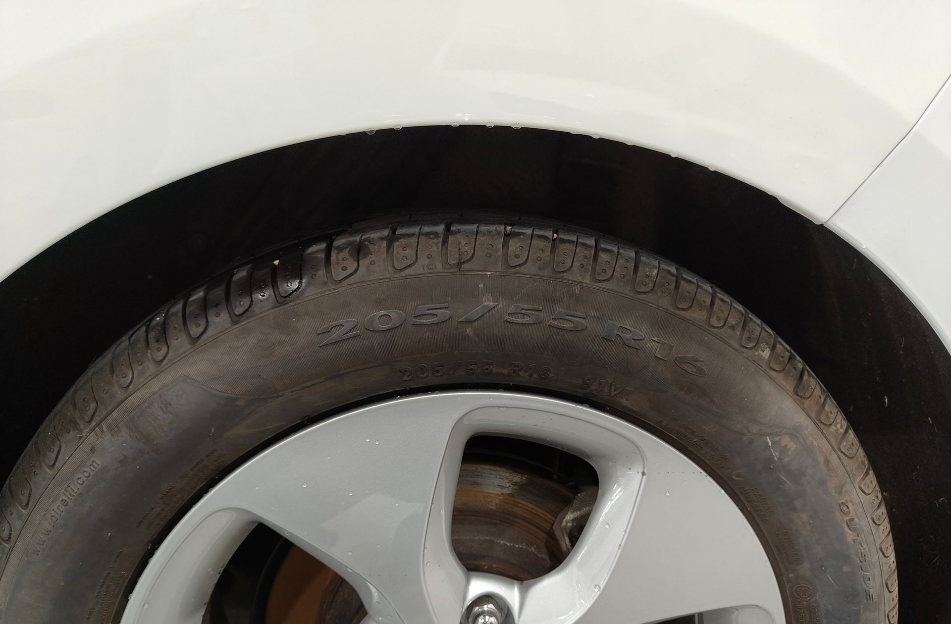 Kia Carens 1.6 GDi Drive - foto 36