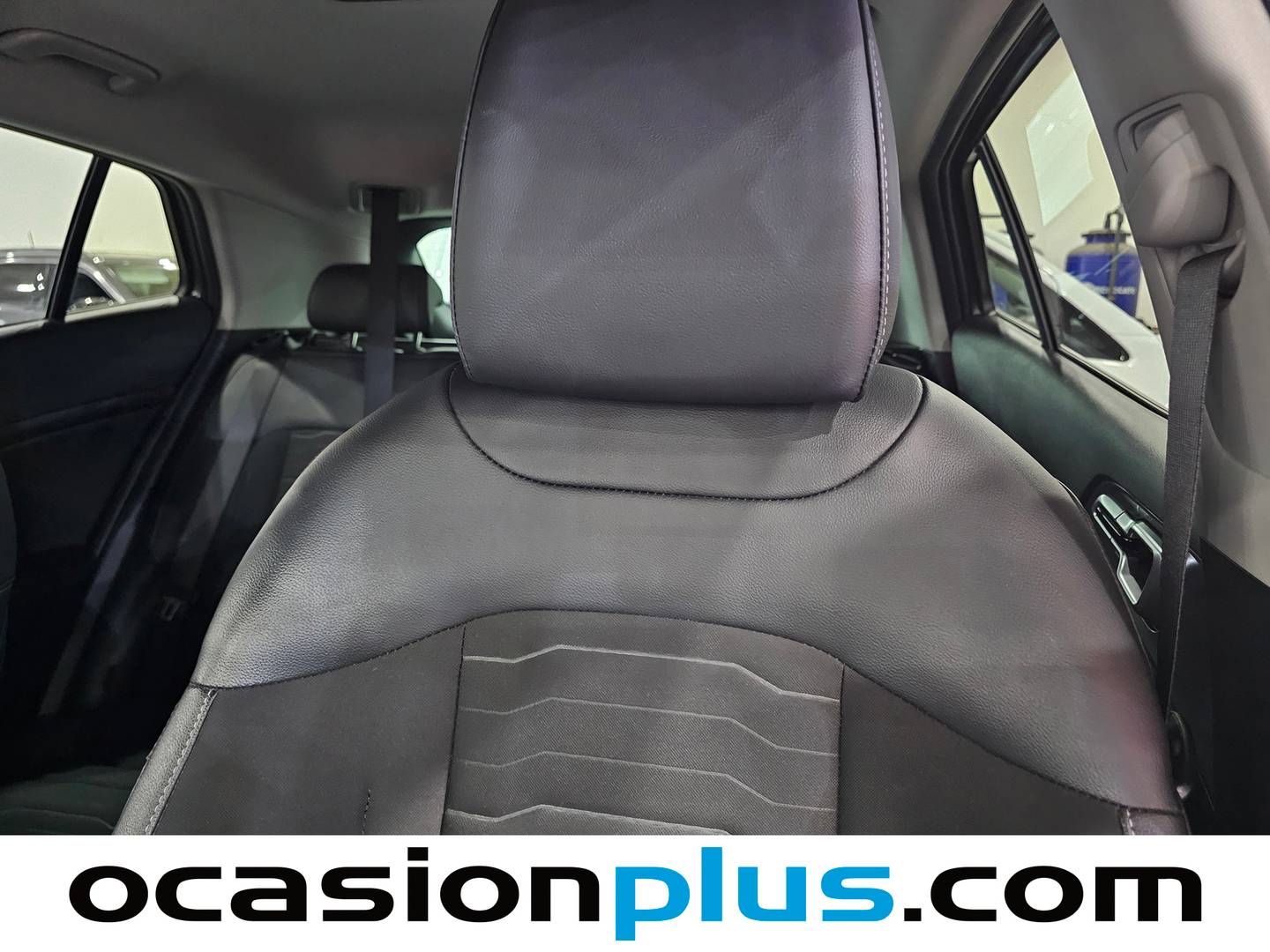 Extras y acabados del KIA Sportage KIA Sportage 1.6 T-GDi MHEV Tech 4x2 (150 CV)