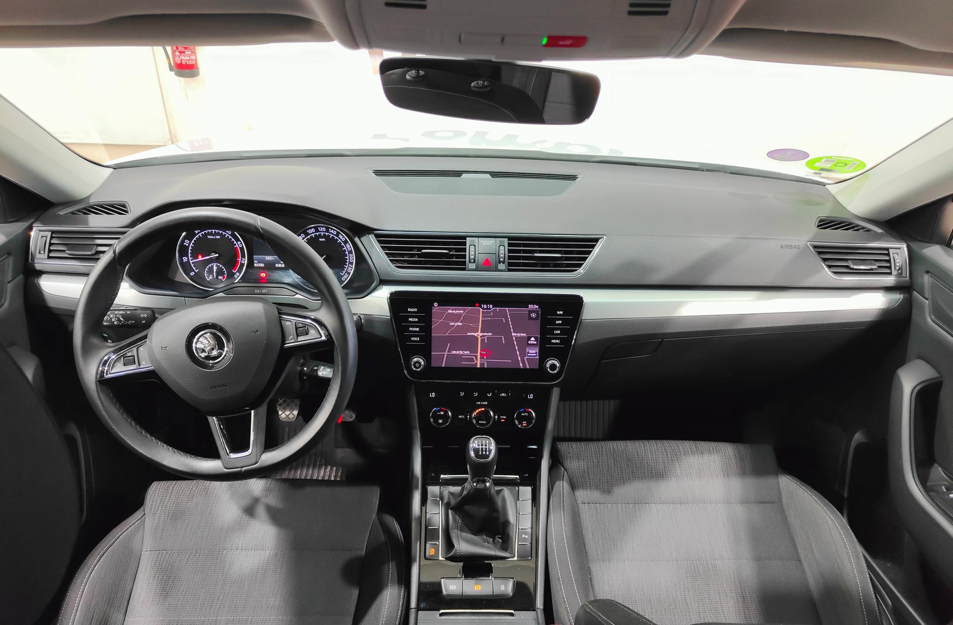 Škoda Superb 1.4 TSI Ambition - foto 6