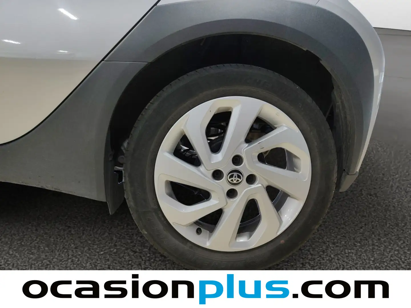 Foto Toyota Aygo X Cross Toyota Aygo X Cross 1.0 VVT-I Play (72 CV)