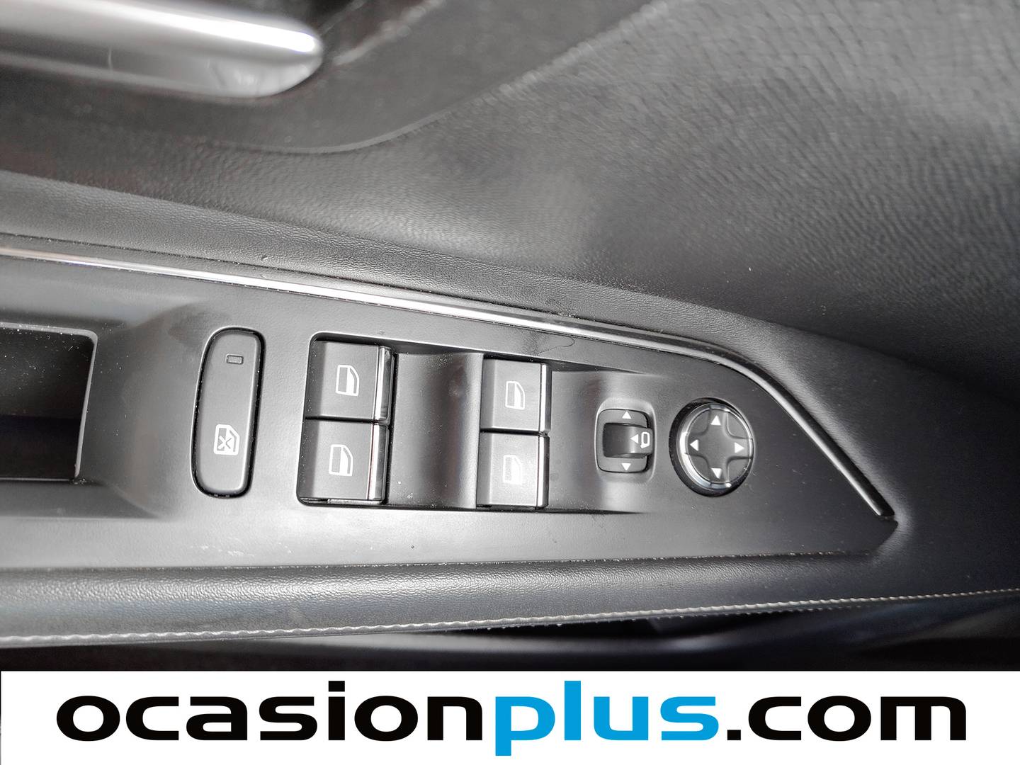 Foto Peugeot 3008 Peugeot 3008 PureTech 130 S&S GT Pack EAT8 (130 CV)