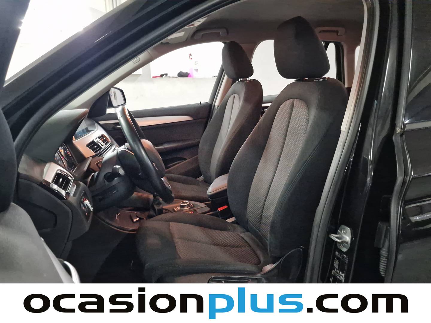 Foto asientos delanteros BMW X1 BMW X1 sDrive18i (140 CV)