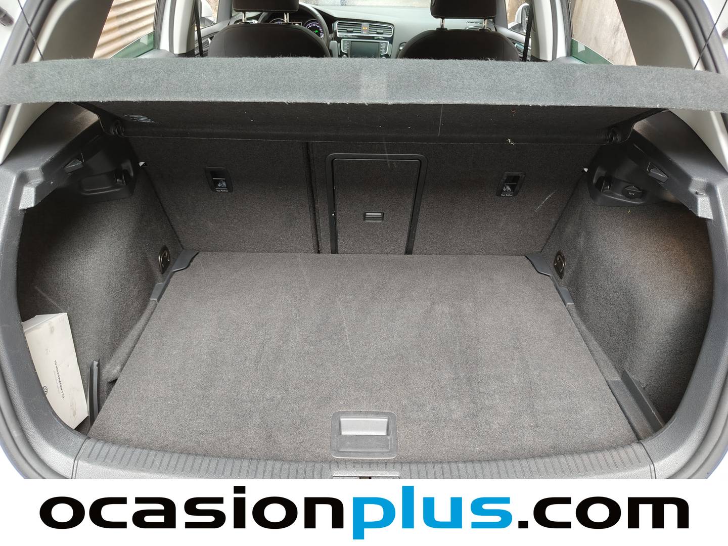 Fotos maletero Volkswagen Golf Volkswagen Golf Sport 1.4 TSI BMT ACT Tech (150 CV) DSG Pack R-Line