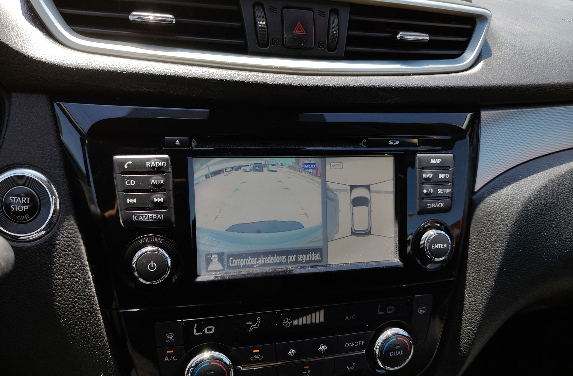 Nissan Qashqai DIG-T 115 N-Connecta - foto 9