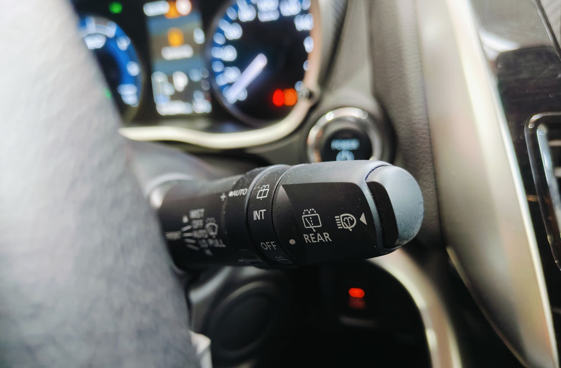 Mitsubishi Eclipse Cross 2.4 PHEV Kaiteki 4WD - foto 29