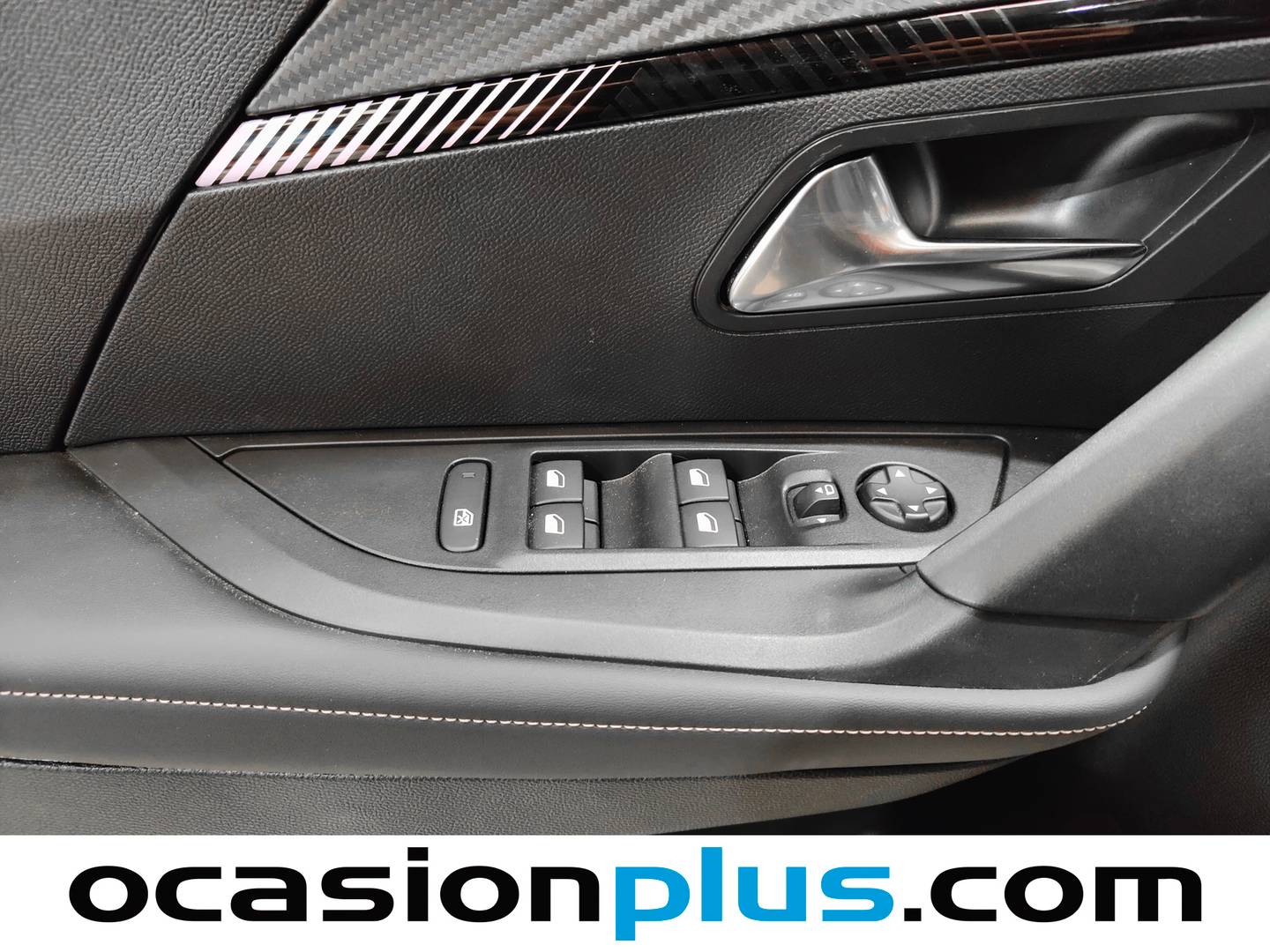 Peugeot 2008 Peugeot 2008 Allure Hybrid eDCS6 (145 CV) automático