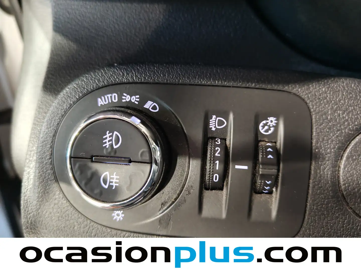 Foto Opel Combo Opel Combo Cargo 1.6 TD L 1000 Express (75 CV)