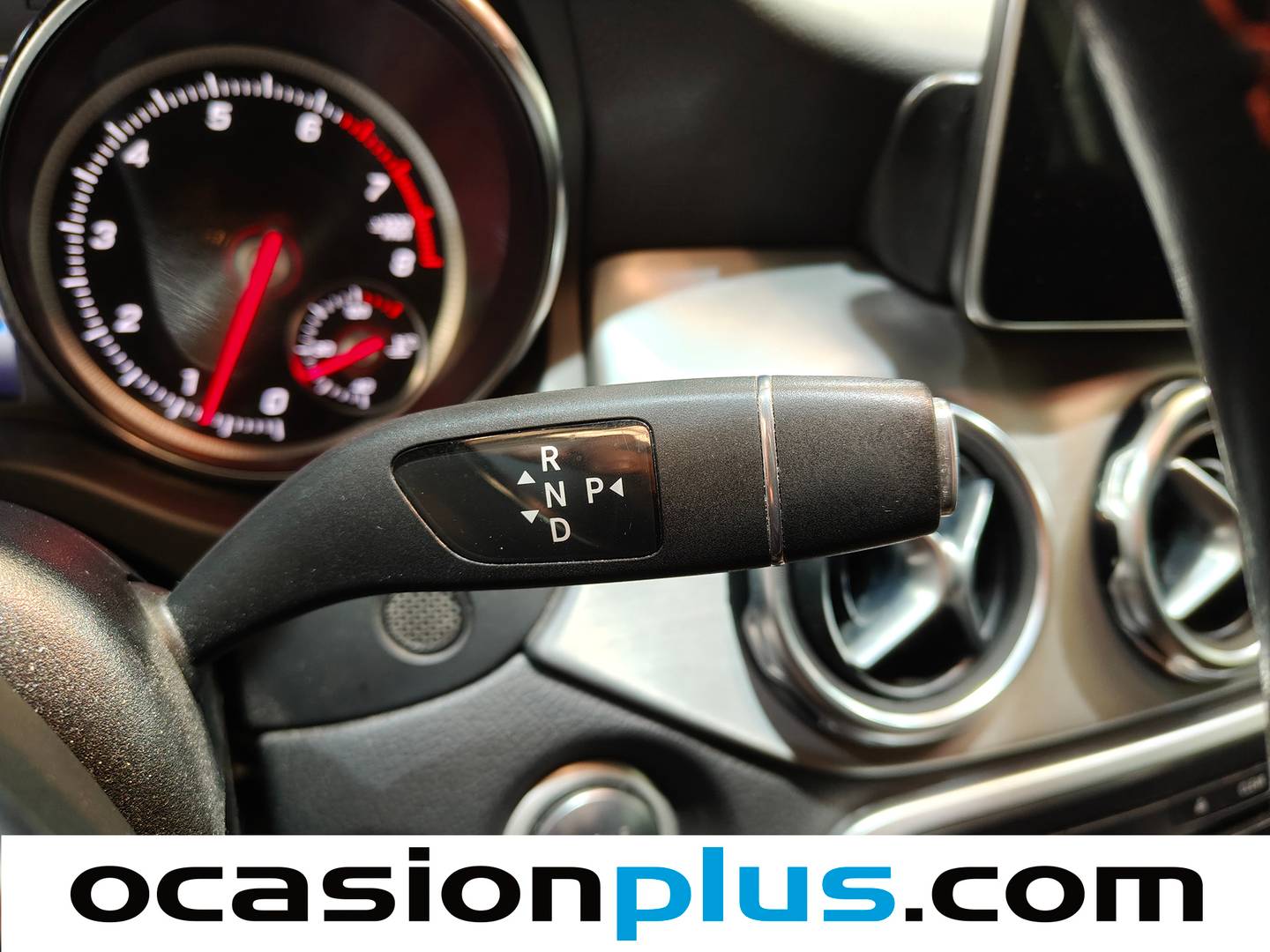 Mercedes GLA Mercedes GLA 180 (122 CV) Pack AMG de segunda mano