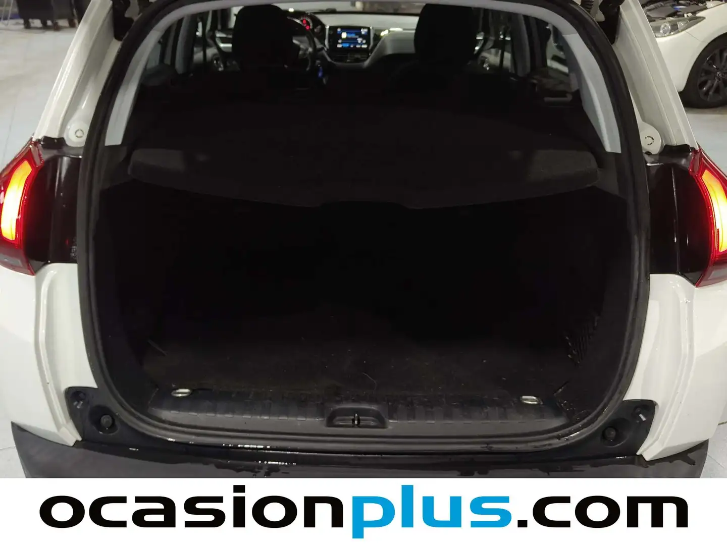 Foto Peugeot 2008 Peugeot 2008 BlueHDi 100 Style (100 CV)