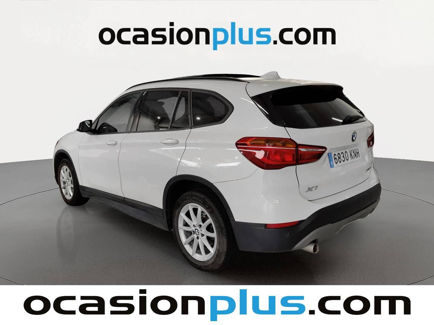 Foto trasera BMW X1 BMW X1 sDrive18i (140 CV) izquierda