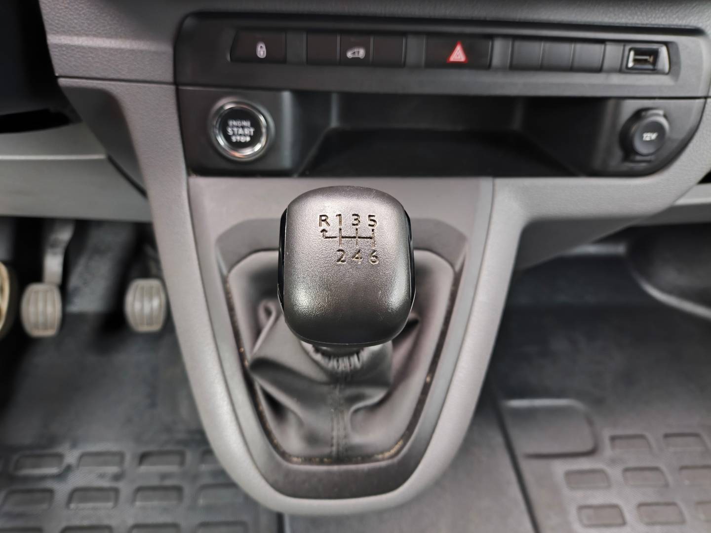 Peugeot Expert Peugeot Expert BlueHDi 100 Premium Long (102 CV) 2 Plazas de segunda mano