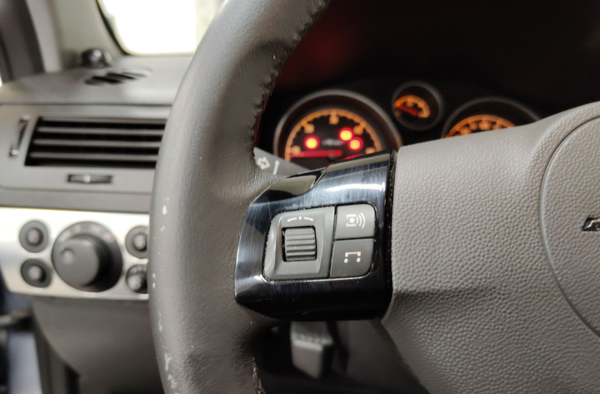 Opel Astra 1.7 CDTI Edition - foto 21