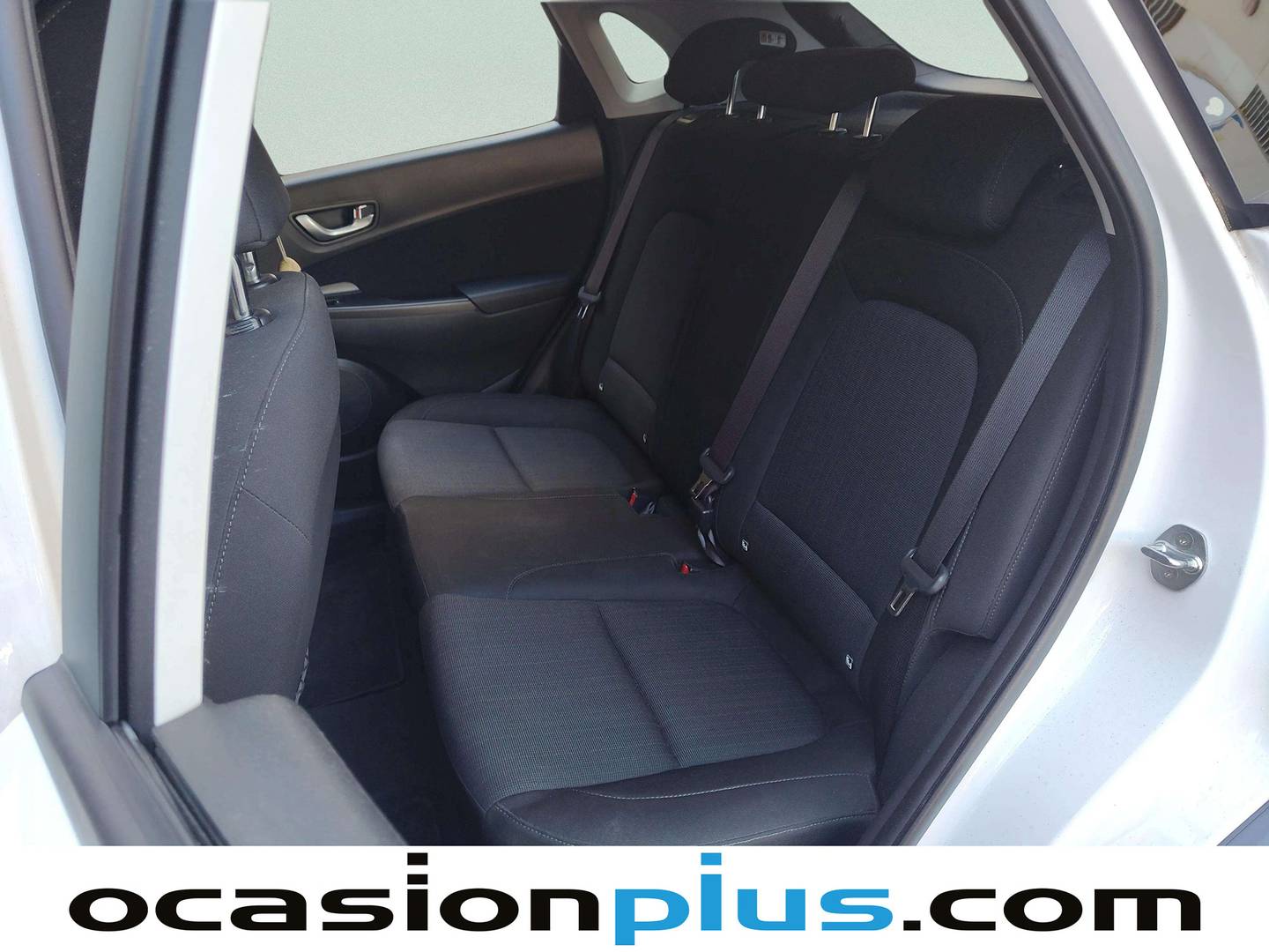 Foto asientos traseros Hyundai Kona Hyundai Kona 1.6 GDI HEV Tecno 2C DCT (141 CV)