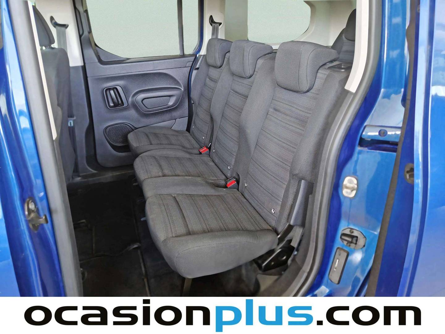 Foto asientos traseros Opel Combo Life Opel Combo Life 1.5 TD S&S Selective XL (102 CV) 7 Plazas