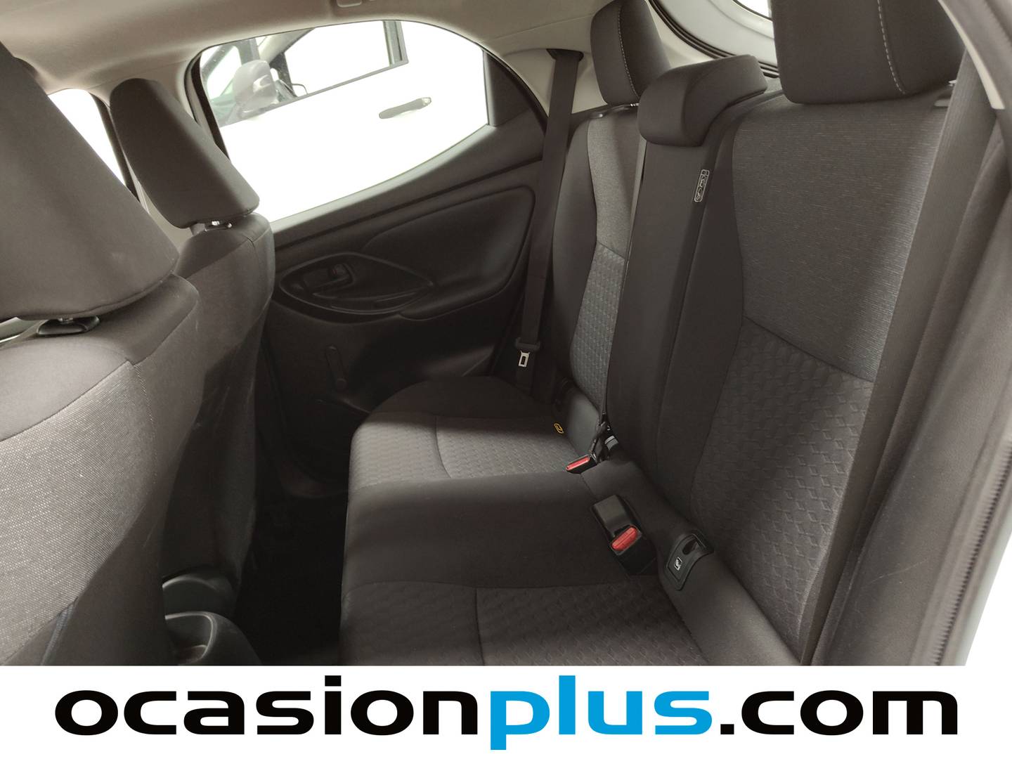 Foto asientos traseros Toyota Yaris Toyota Yaris 1.0 Active (69 CV)