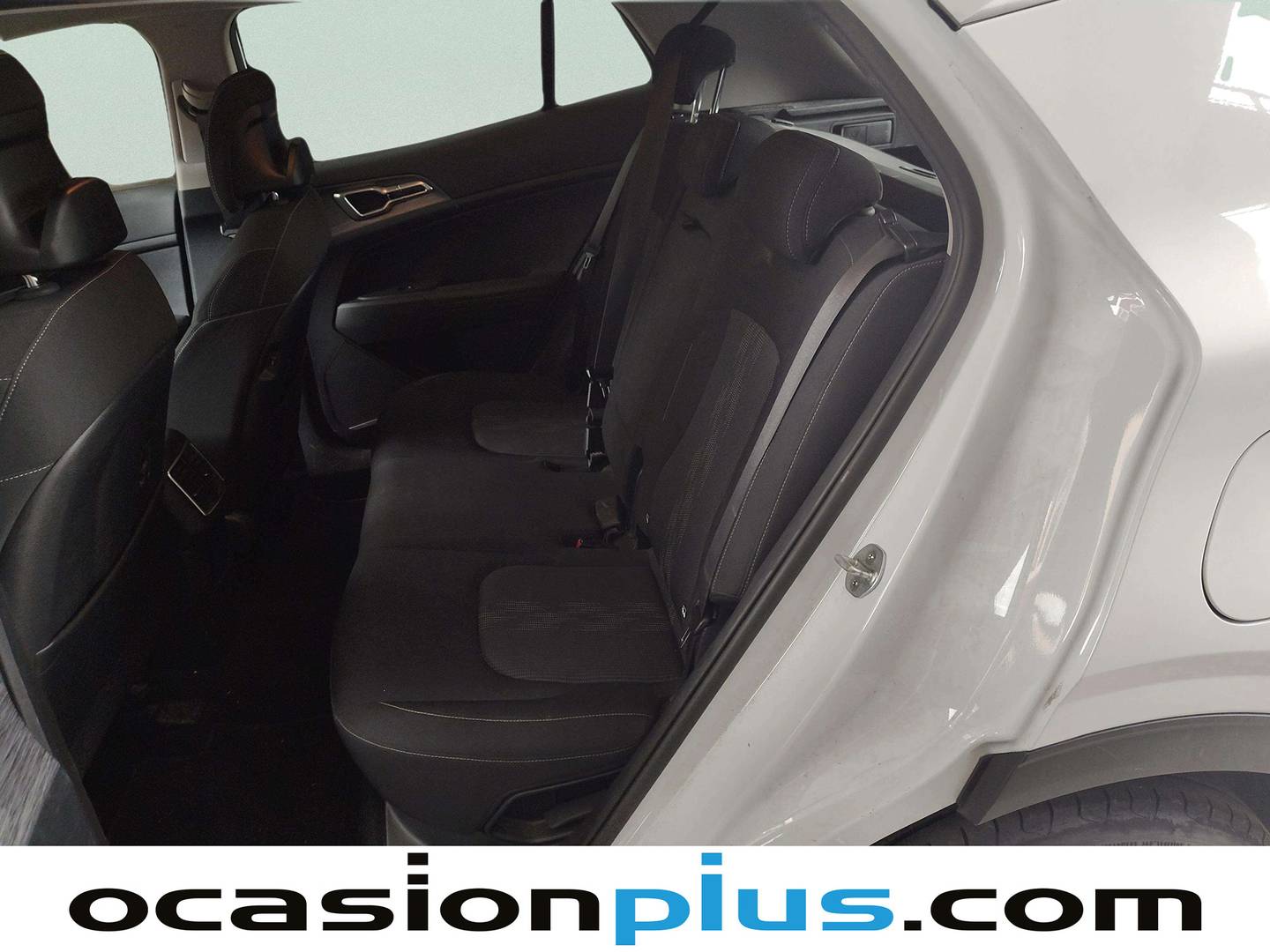 Foto asientos traseros KIA Sportage KIA Sportage 1.6 T-GDi MHEV Drive 4x2 (150 CV)