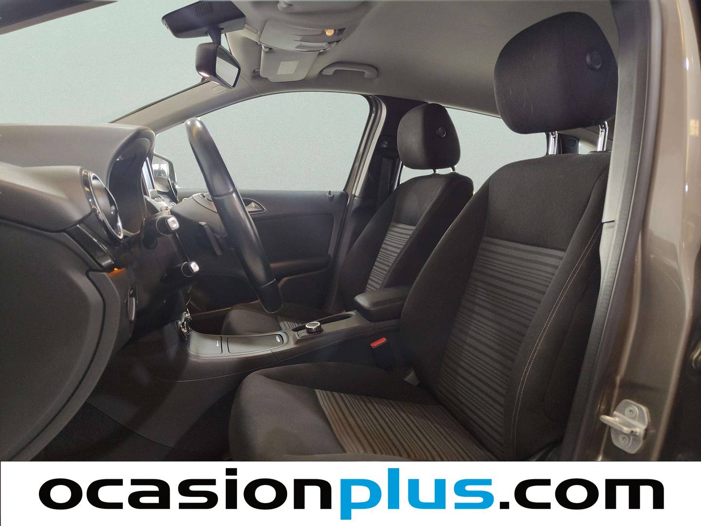 Foto asientos delanteros Mercedes Clase B Mercedes Clase B 200 CDI Blue Efficiency (136 CV)