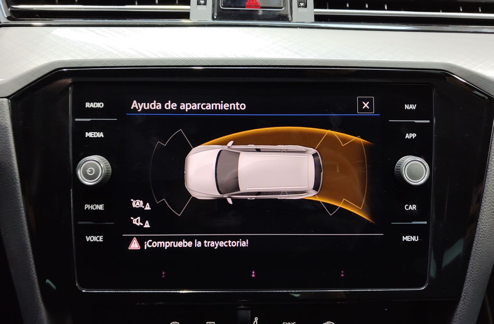 Volkswagen Passat Variant Executive 2.0 TDI DSG - foto 9