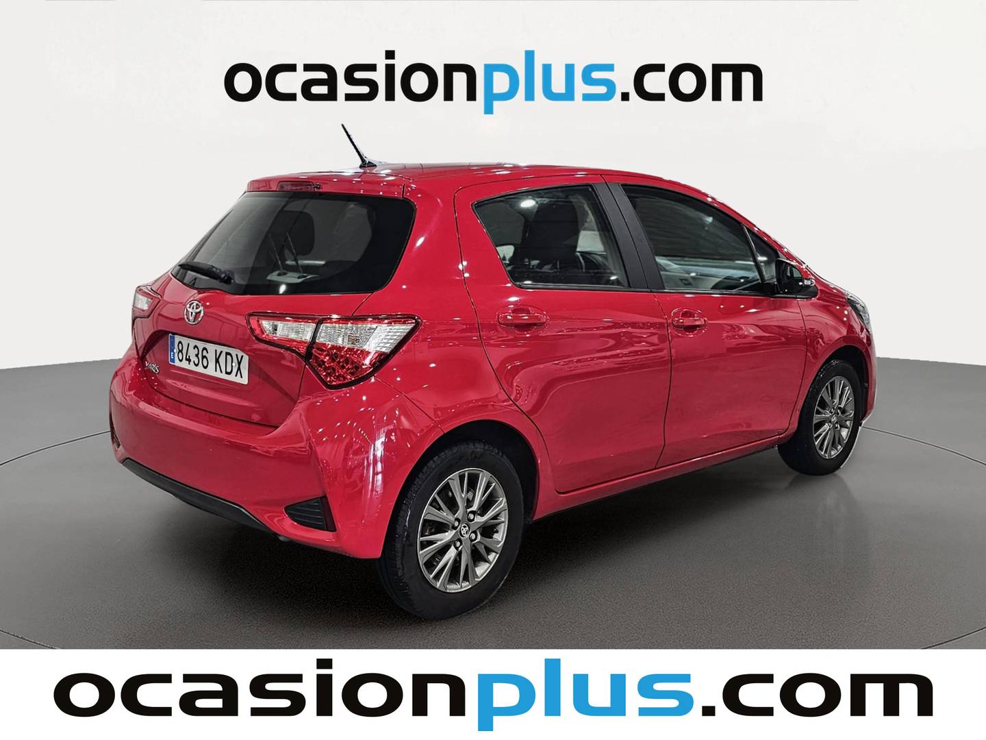 Foto trasera Toyota Yaris Toyota Yaris 1.5 Active (111 CV) derecha