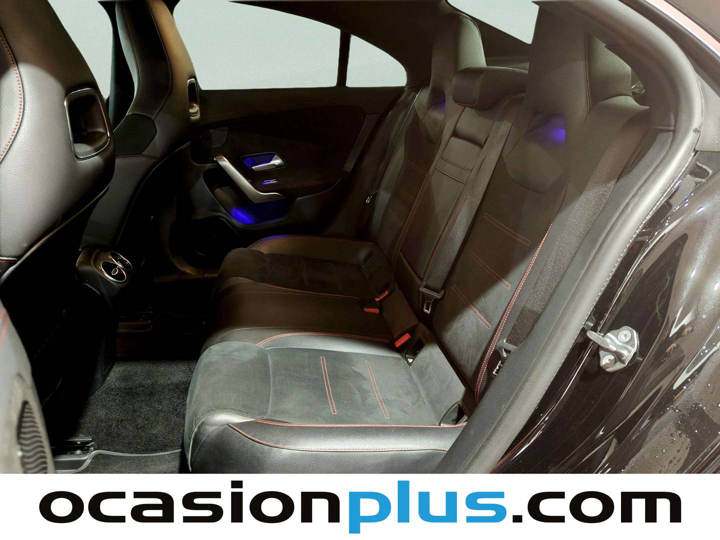 Foto asientos traseros Mercedes CLA Mercedes-Benz CLA 200 (163 CV)