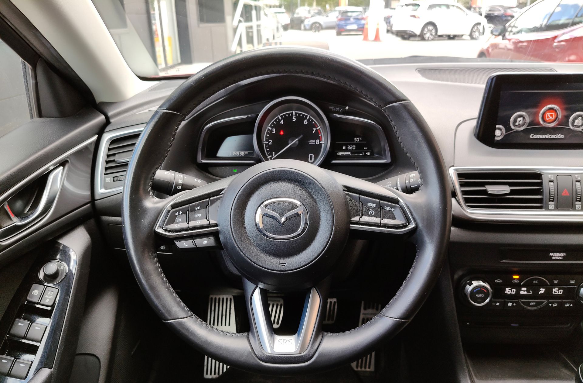 Mazda Mazda3 2.0 GE Black Tech Edition - foto 25