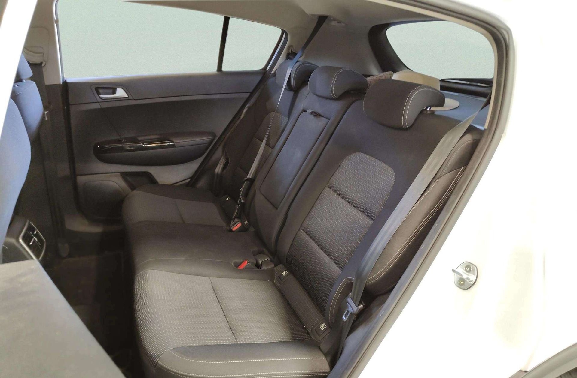Kia Sportage 1.6 GDi Drive 4x2 - foto 13